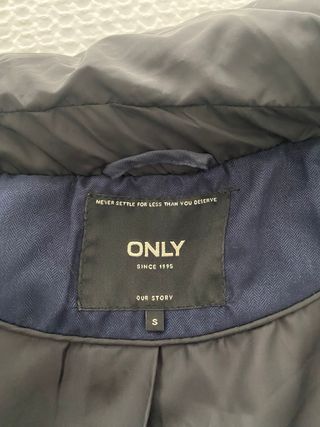 Cazadora acolchada reversible mujer