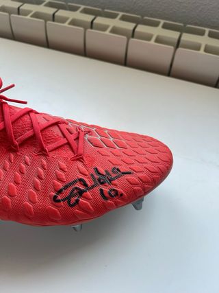Botas de fútbol Mikel Oyarzabal y firmadas
