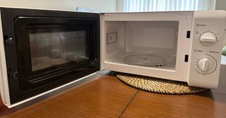 Microondas Grill Bluesky