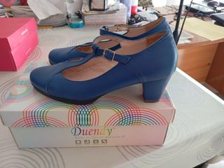 Zapatos azul piel talla 40