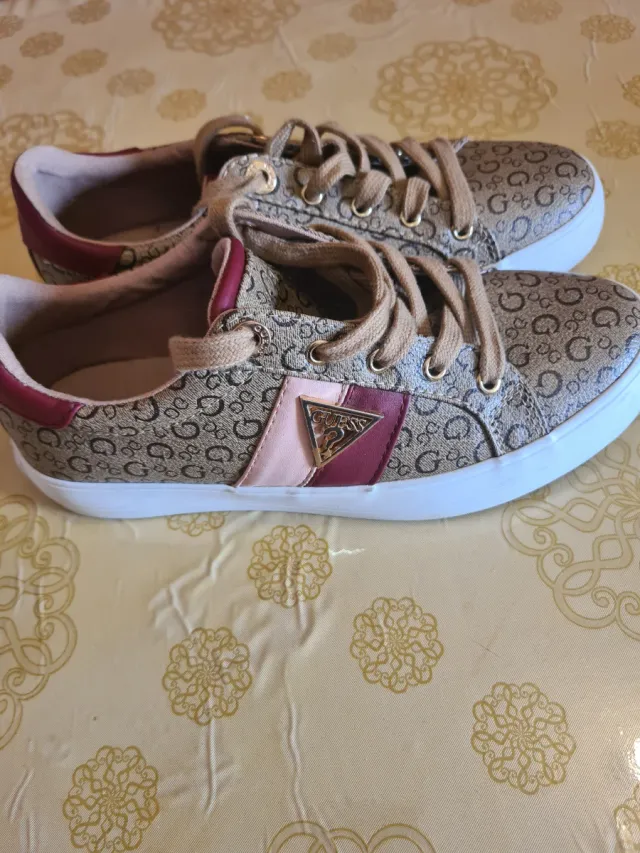 Zapatillas Guess Talla 37