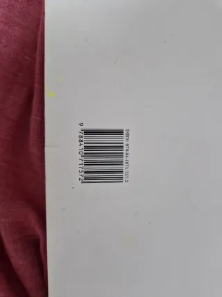 Es un libro de elementos jurídicos.