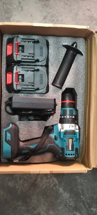 Taladro con 2 baterías y cargador