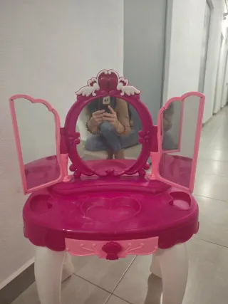 Tavolo da toeletta per bambini con sgabello
