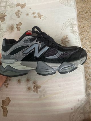Tenis New Balance 9060 Negro Gris