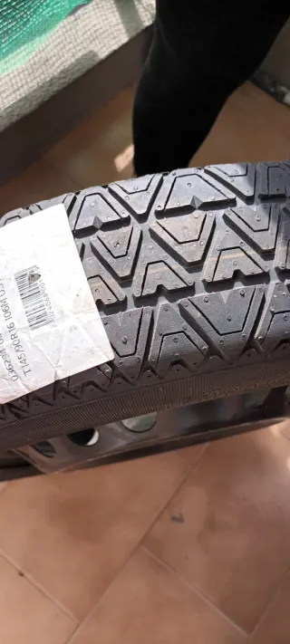 Neumático T145/90R16 106M