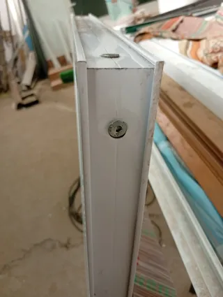 Ventana abatible blanca climalit