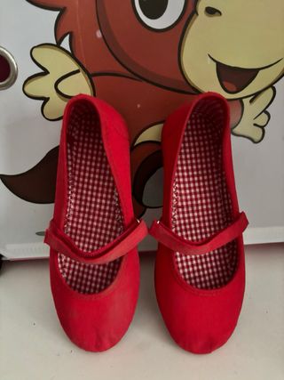 Zapatos manoletinas niña rojos