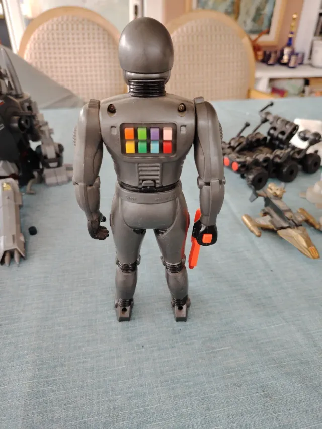 Figura Robocop interactivo