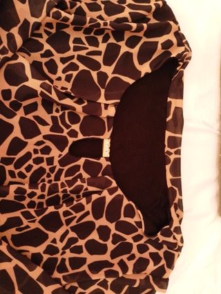 Blusa estampada animal print talla L