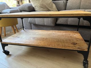 Mesa baja salón madera y metal