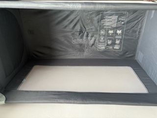 Cuna de viaje con colchón