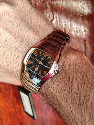 Reloj Lotus Negro y Plateado nuevo con caja