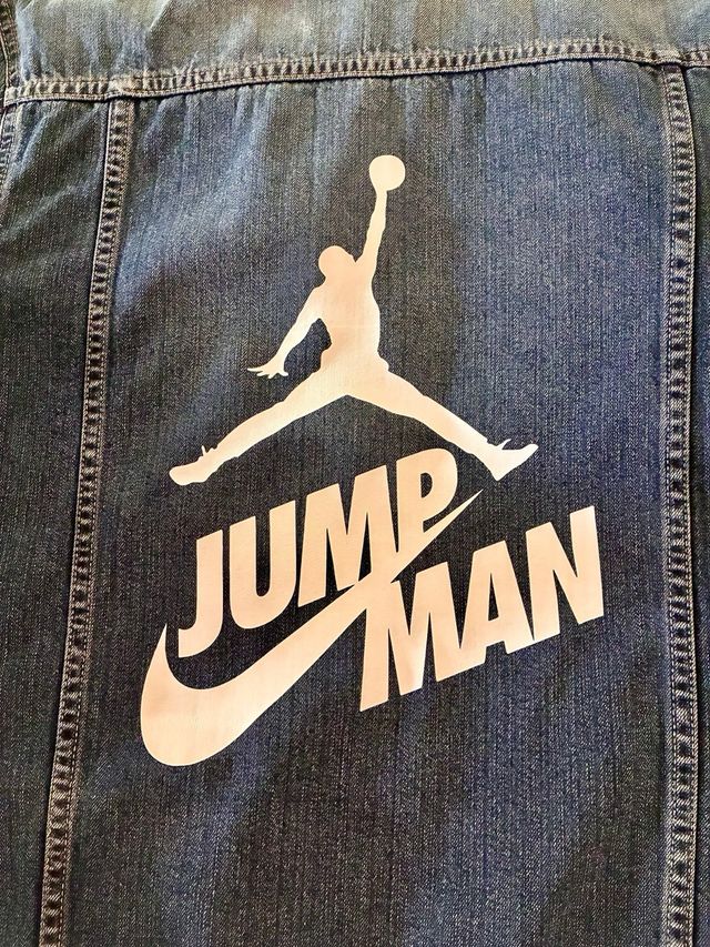 Giubbotto Jeans Customizzato Jordan  taglia L