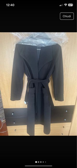 Cappotto nero con cintura