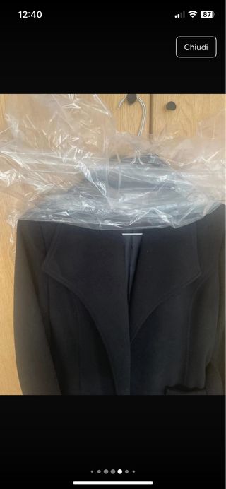 Cappotto nero con cintura