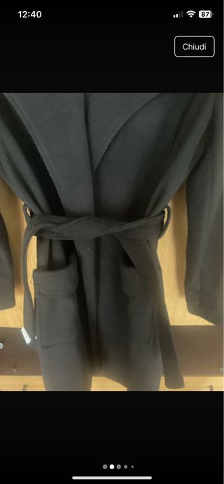Cappotto nero con cintura