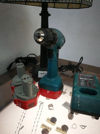 Taladro A Bateria Makita 6271D + 3 Baterias