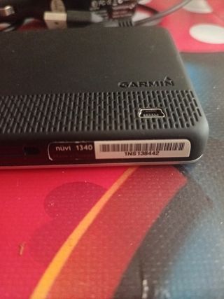 GPS Garmin nüvi con cargador