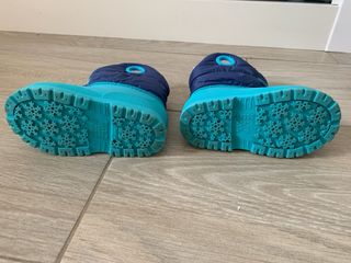 Botas de nieve infantiles azul y turquesa