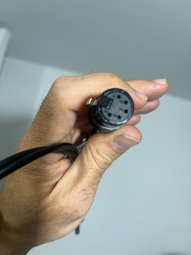 Adaptador aviación AIRBUS 5 pines a 2 clavijas 