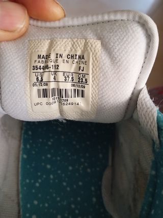 Zapatillas Nike Blancas y Turquesa Niñ@ Talla 37.5