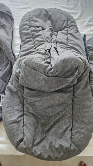 Saco polar Bugaboo gris.
3 unidades.