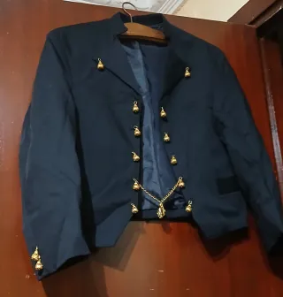 Traje Fallero Niño Negro con Detalles Dorados