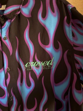 Camisa llamas multicolor Shein (talla S)