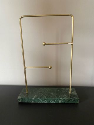 Soporte Joyas Oro y Mármol Verde