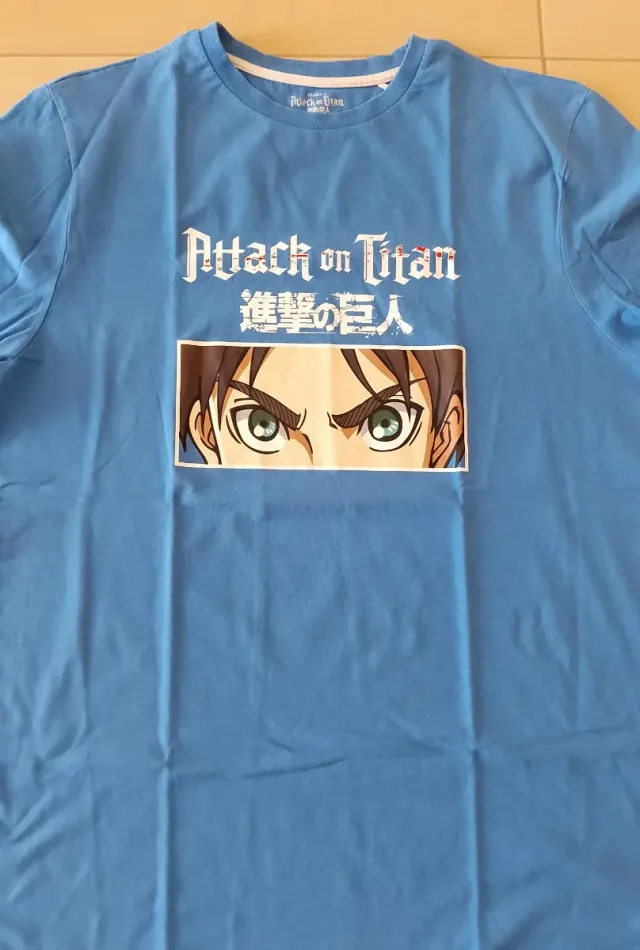 Maglietta Attack on Titan Blu