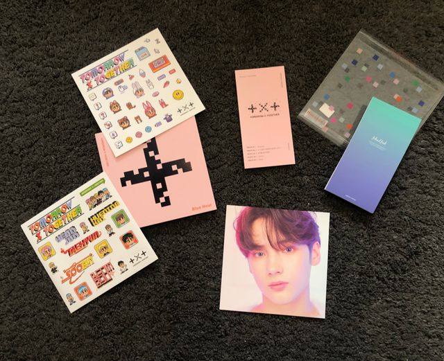 Minisode1: Blue Hour TXT (VR)