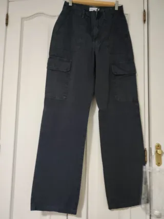 Pantalón ZARA gris