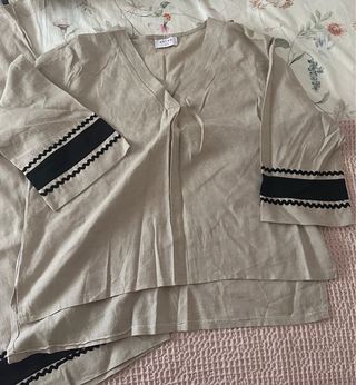 Conjunto lino pantalón y blusa beige