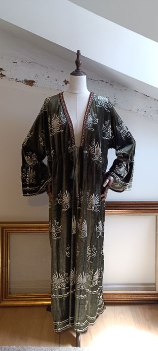 Kimono largo de terciopelo verde