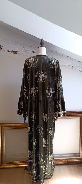 Kimono largo de terciopelo verde