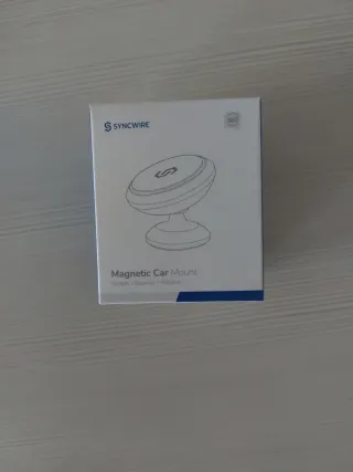 Supporto magnetico per auto Syncwire