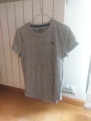 Camiseta Hollister chico gris