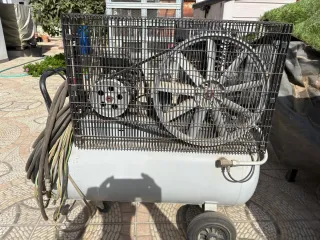 Compresor Puskasur AL 30/100 R III trifásico