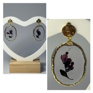 Pendientes resina flor morada y oro