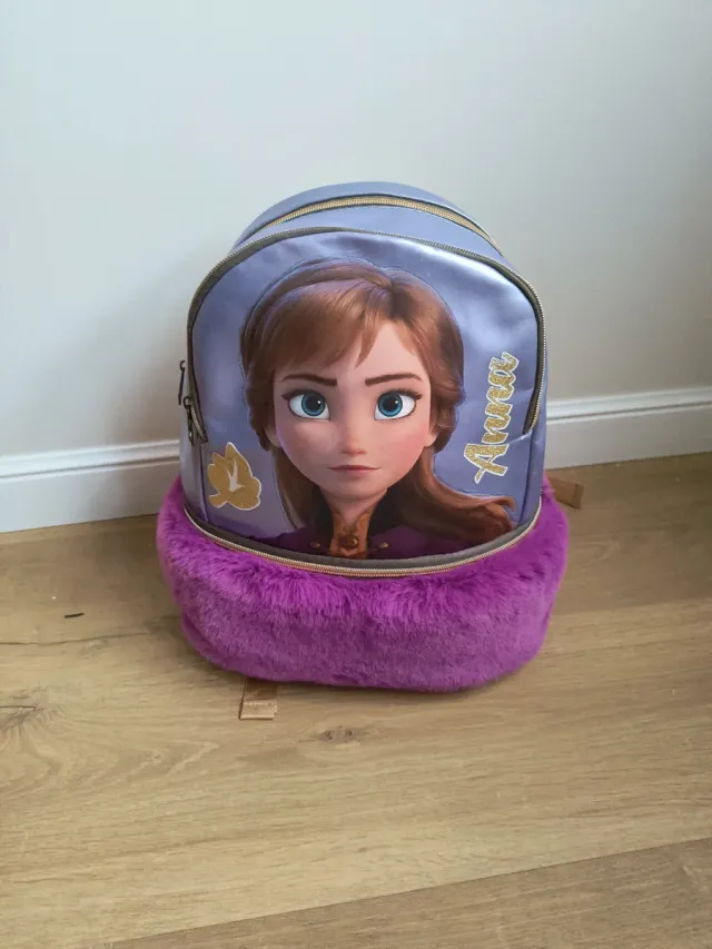 Mochila Frozen Anna Morada Peluche