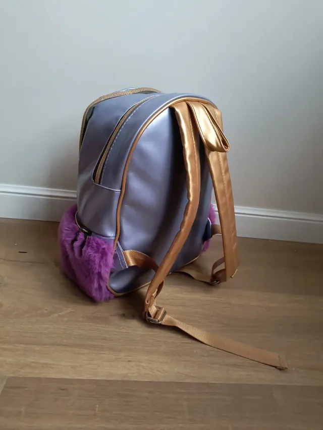 Mochila Frozen Anna Morada Peluche