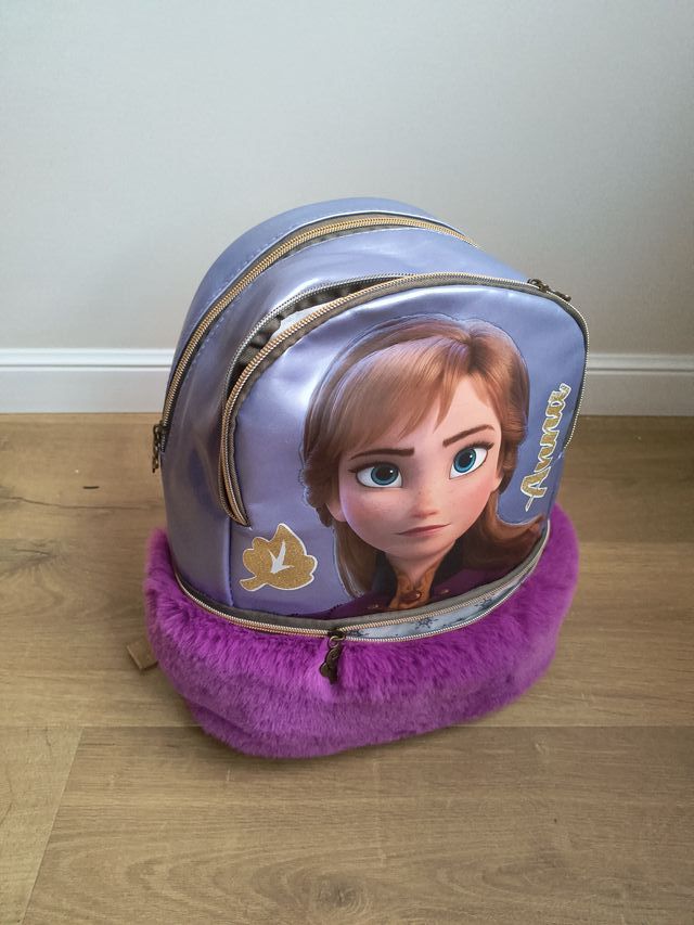 Mochila Frozen Anna Morada Peluche