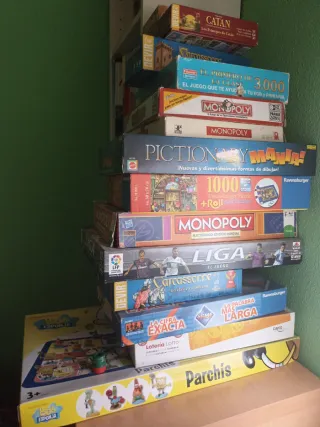 Lote de juegos de mesa. 