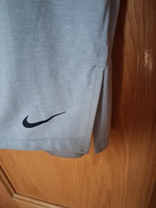 Camiseta Nike Dri-Fit Talla XL Gris