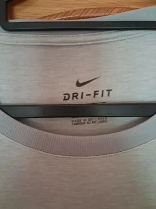 Camiseta Nike Dri-Fit Talla XL Gris