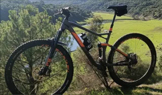 Bicicleta CUBE STEREO 120 TM Montaña