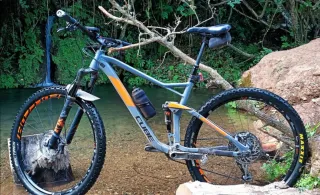 Bicicleta CUBE STEREO 120 TM Montaña