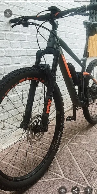 Bicicleta CUBE STEREO 120 TM Montaña