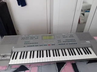 Korg iS40 Interactive Music Workstation